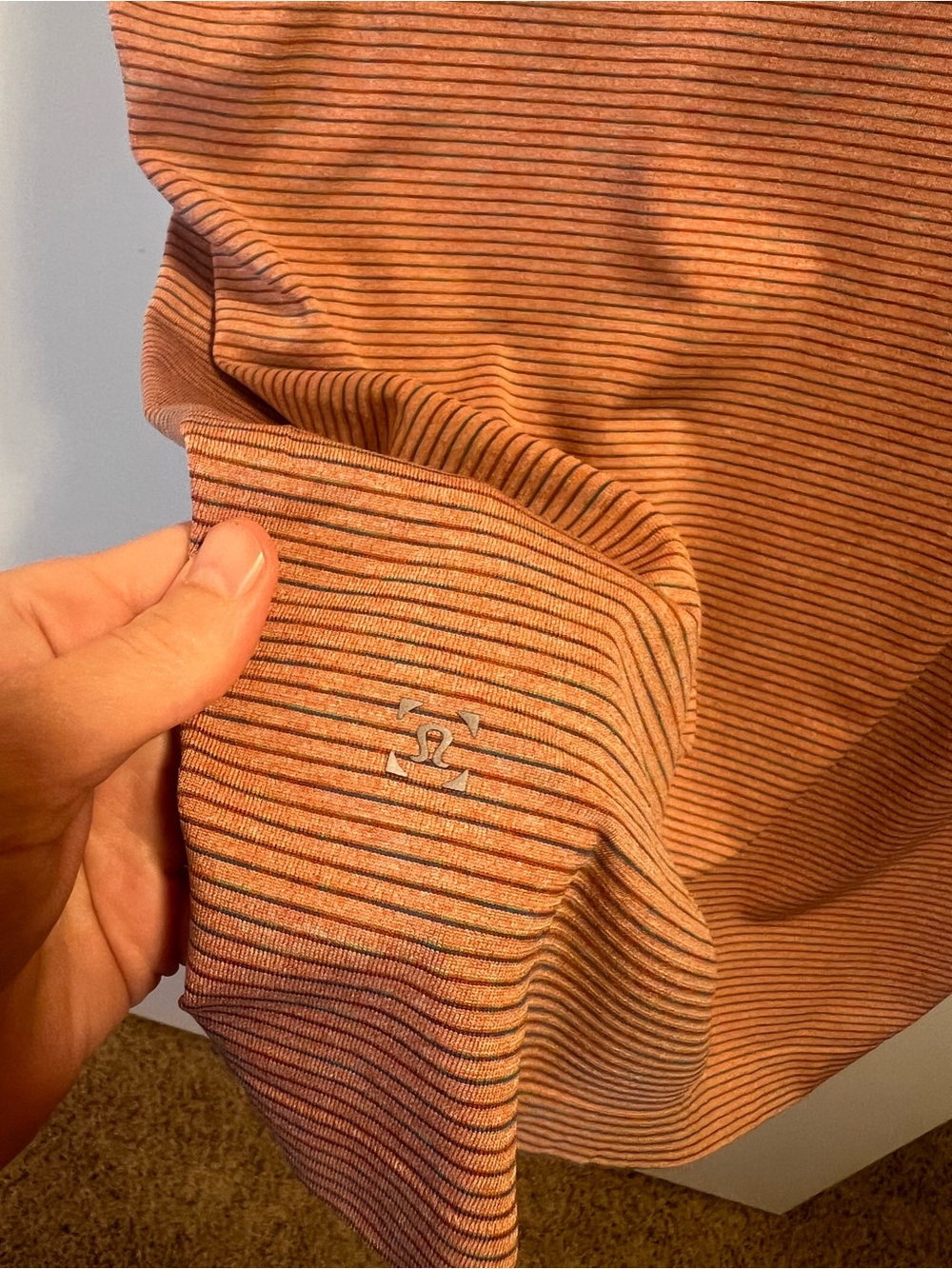 Men's Lululemon Short Sleeve Crewneck Shirt - Dusty Rose Stripe - Picture 3 of 4